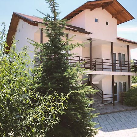 Guest House Leto Dolinka Kültér fotó