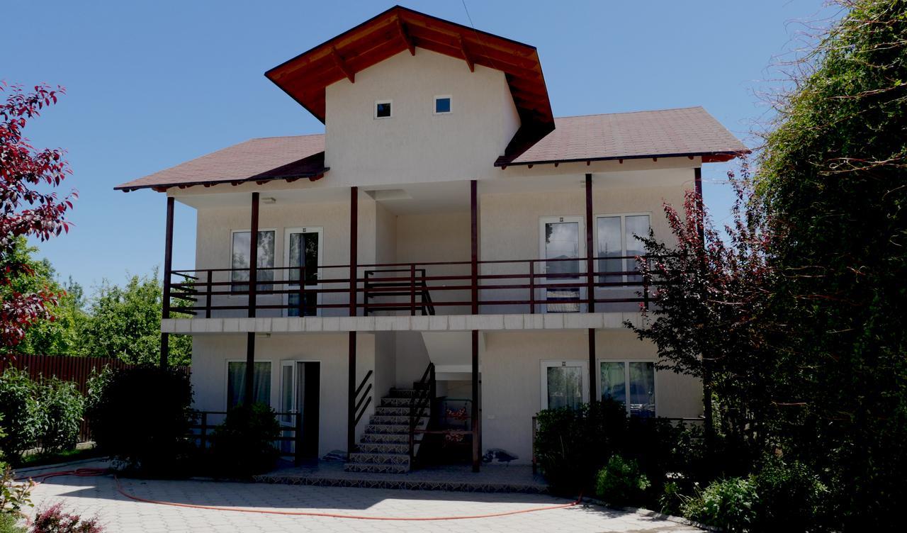 Guest House Leto Dolinka Kültér fotó