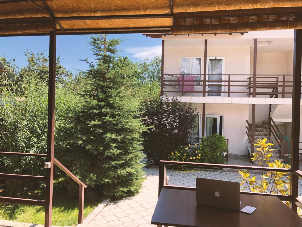 Guest House Leto Dolinka Kültér fotó