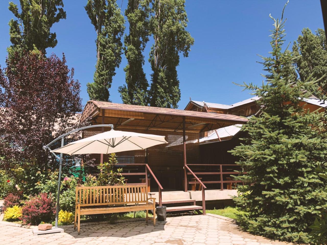 Guest House Leto Dolinka Kültér fotó